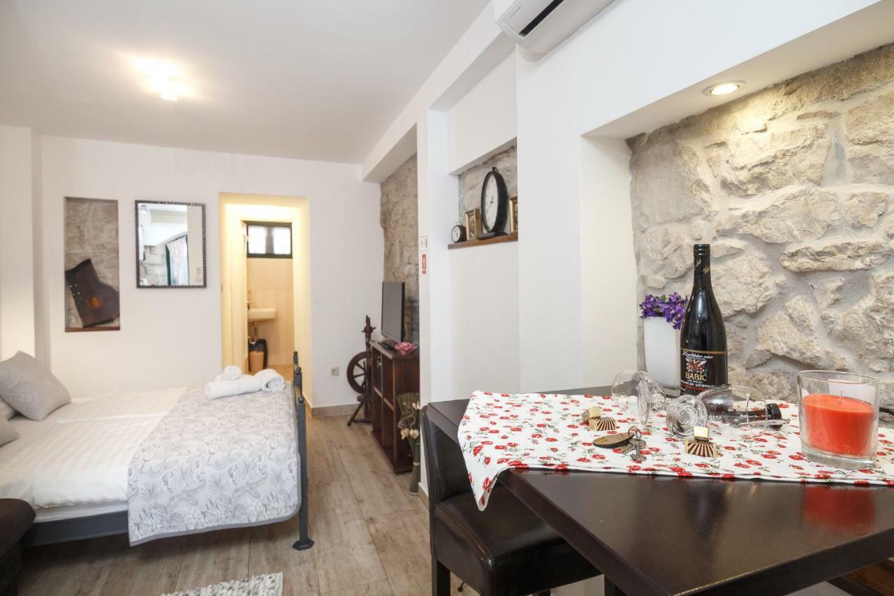 Apartments Villa Cambi Split Exterior photo